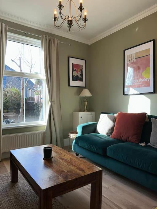 Townhouse In Belfast, Newtownabbey. Villa Екстериор снимка