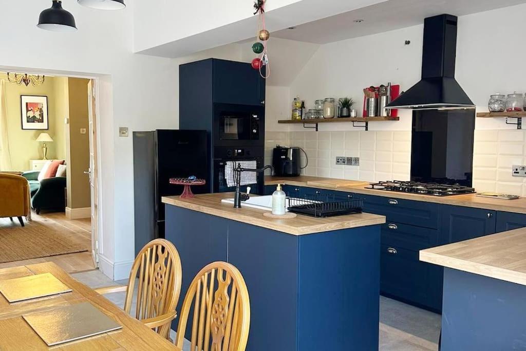 Townhouse In Belfast, Newtownabbey. Villa Екстериор снимка